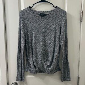 BCX Gray Twist-Hem Long Sleeve Knit Top